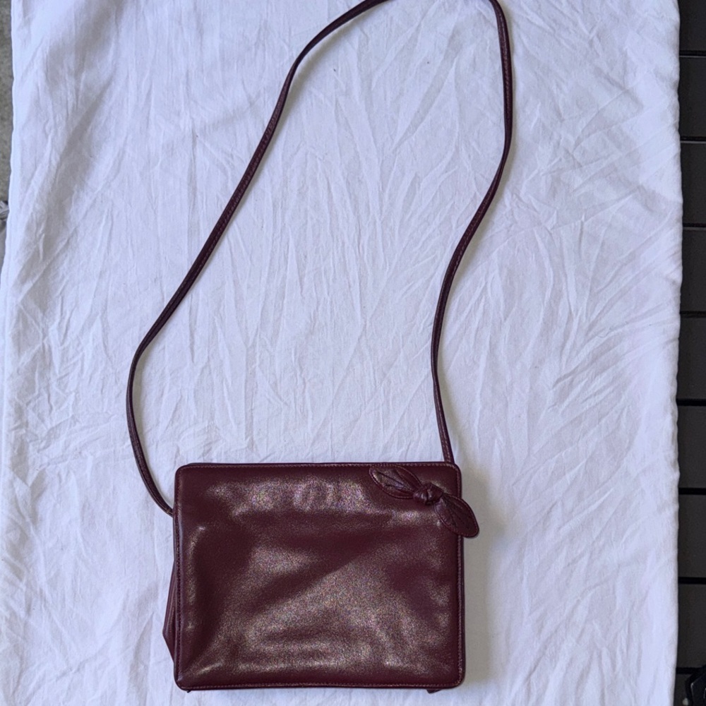 Chic Burgundy Crossbody Bag - Picture 4 of 6